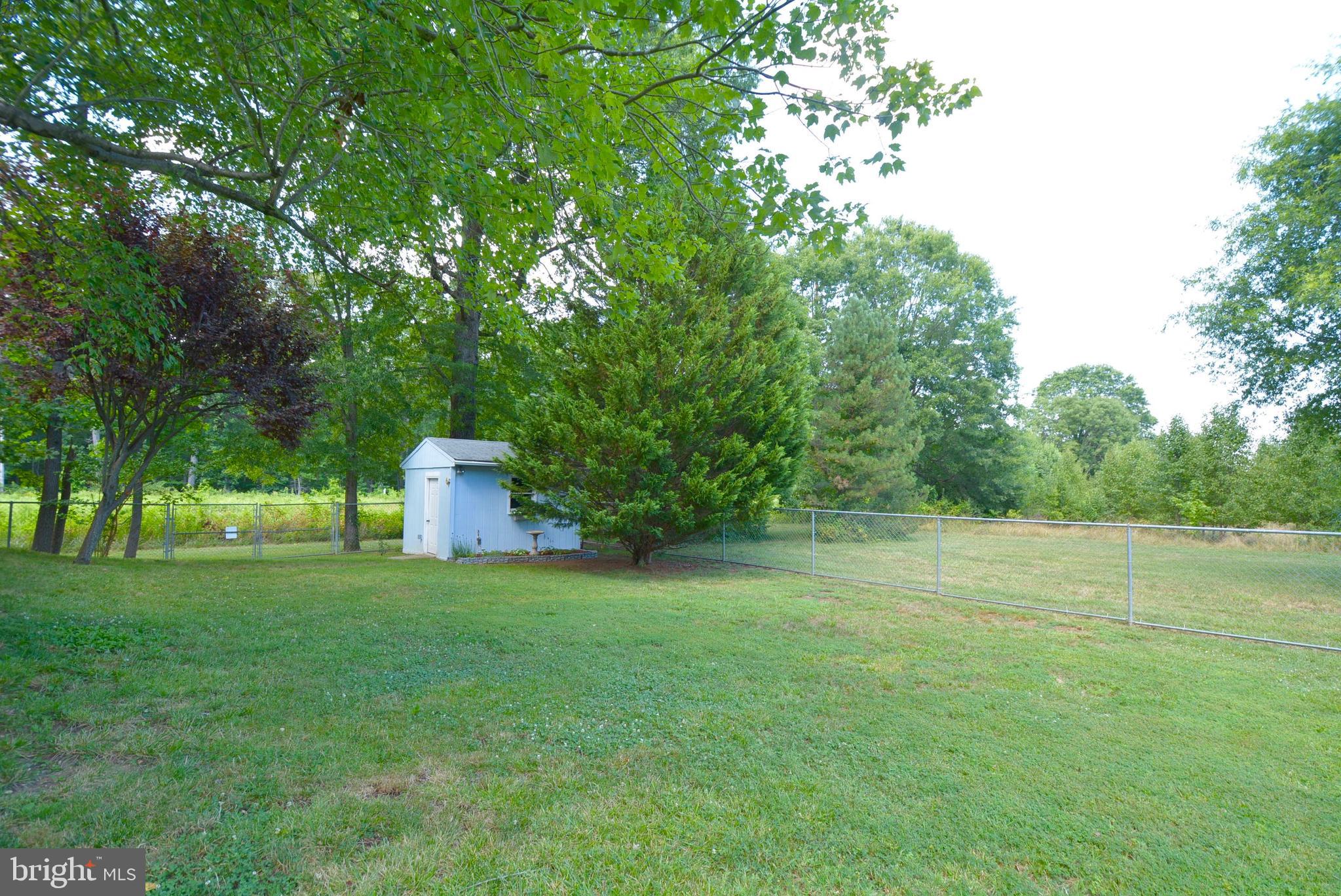 7905 Frye Road Alexandria, VA 22309 - Photo 45 of 55 PRIVATE, LEVEL BACKYARD, SIDES TO 200 ACRE PARK