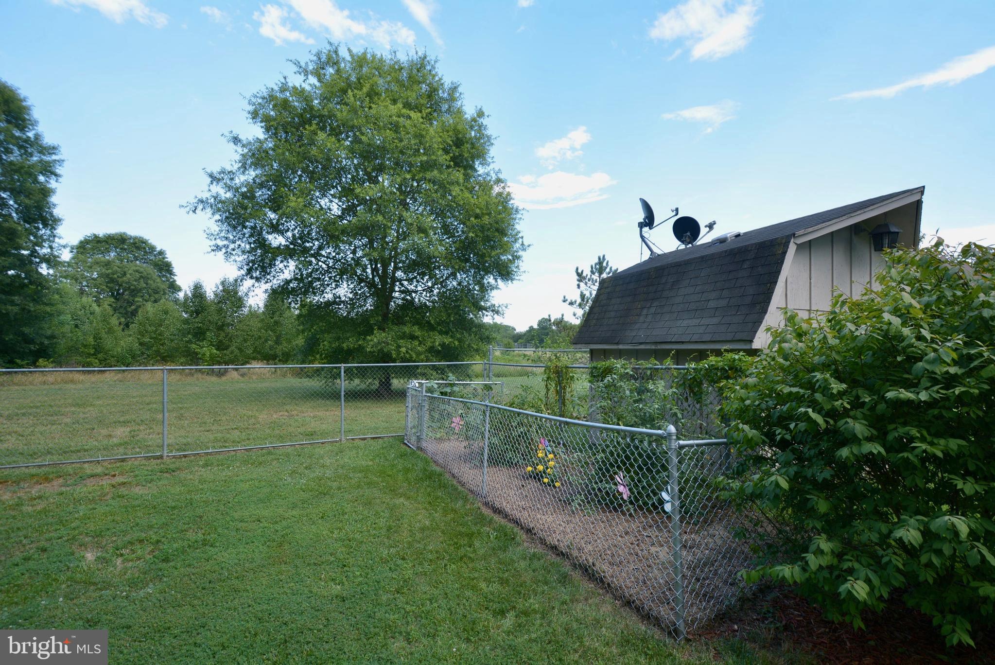 7905 Frye Road Alexandria, VA 22309 - Photo 46 of 55 FENCED BACKYARD