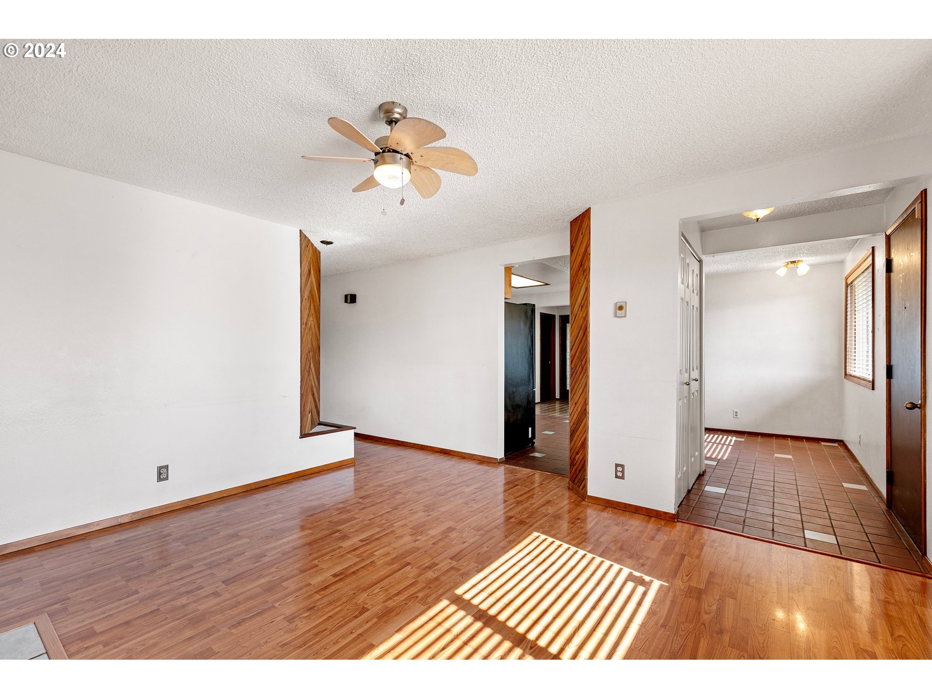 1073 56th Place Springfield, OR 97478 - Photo 2 of 27 a view interior of the house