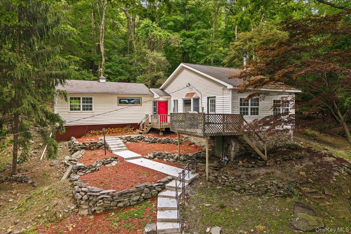 12 Cascade Trail Monroe, NY 10950 - Photo 2 of 20