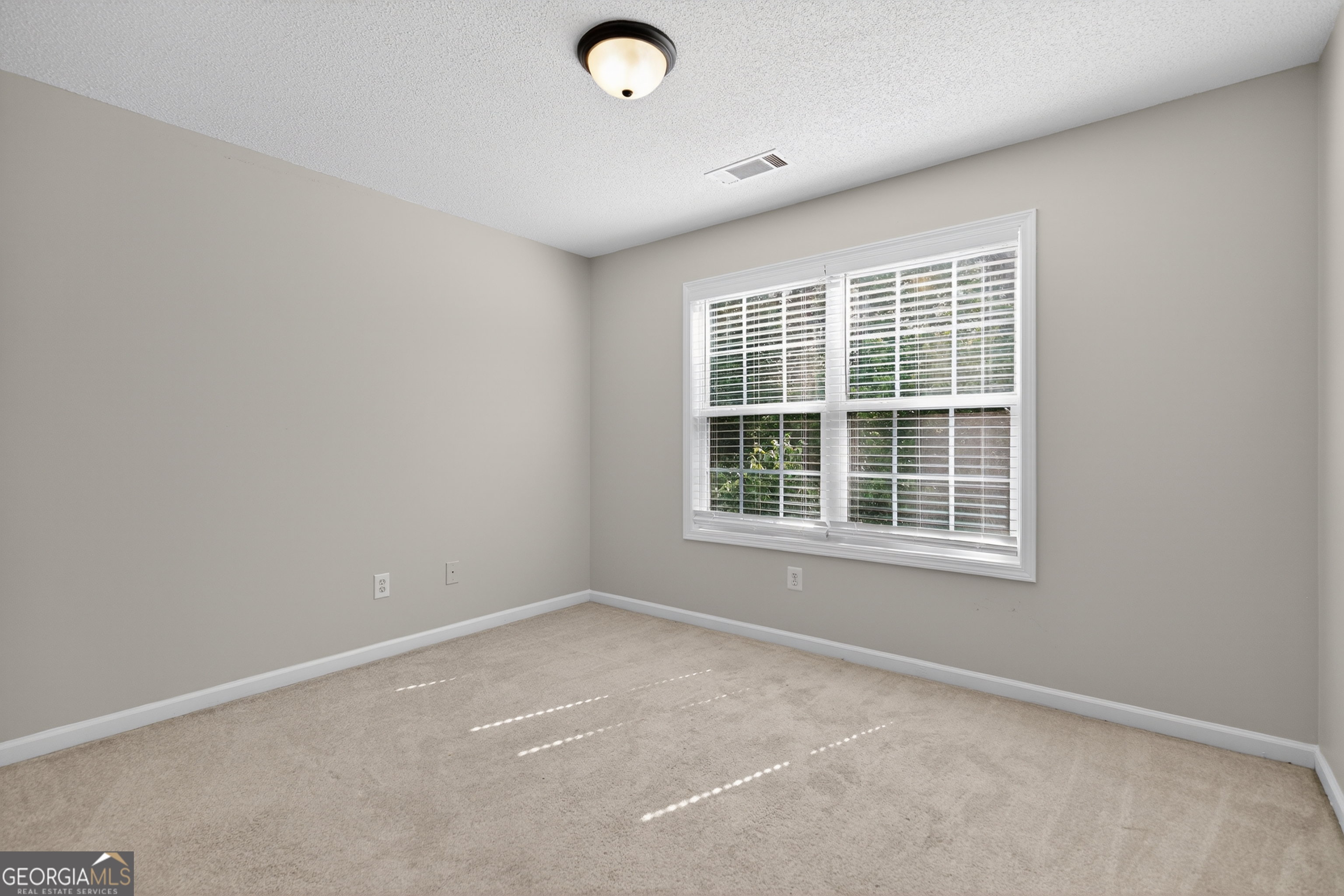 178 Rachel Boulevard Temple, GA 30179 - Photo 15 of 30 an empty room with a window