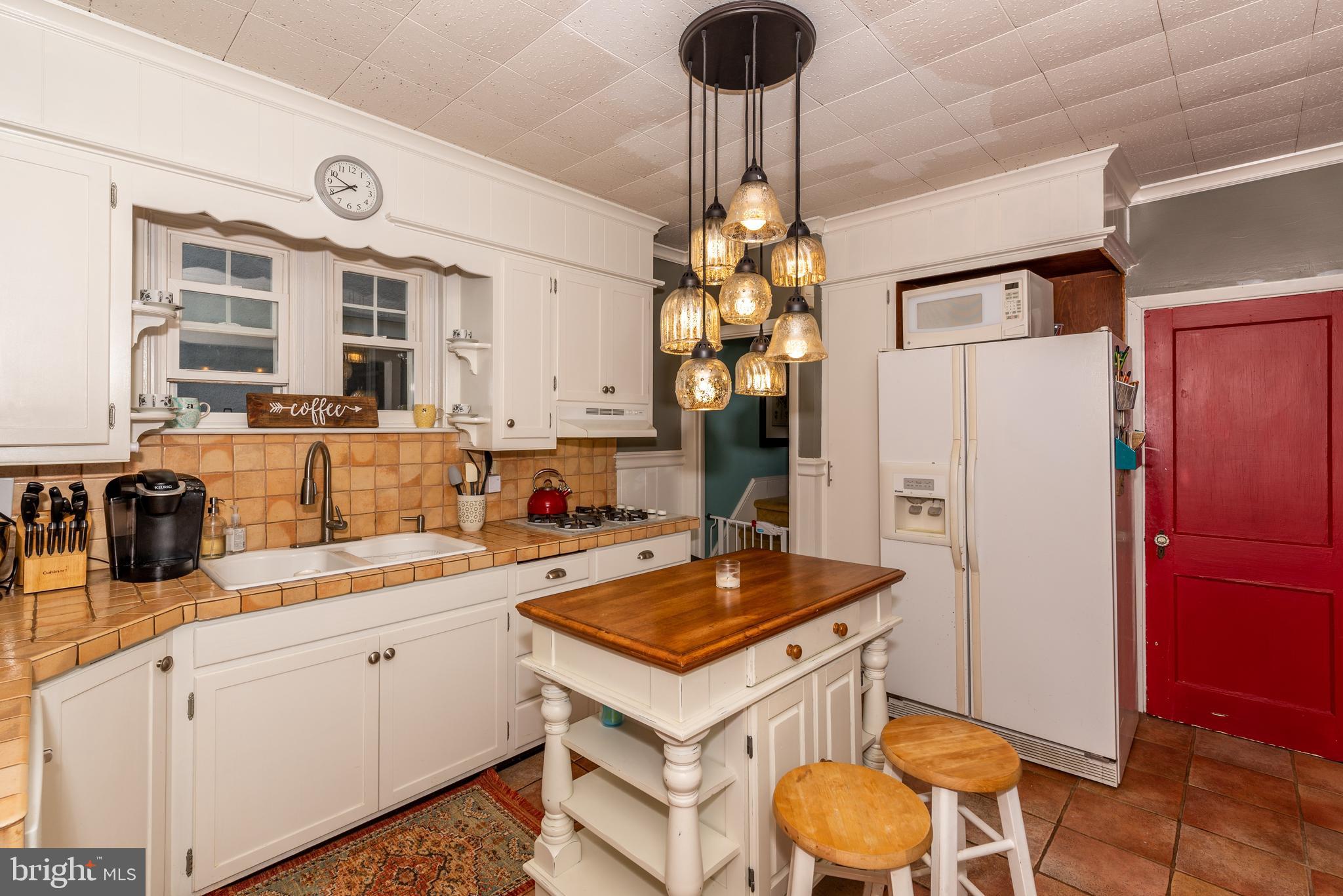 19 Pleasure Road Lancaster, PA 17601 - Photo 12 of 29 Kitchen