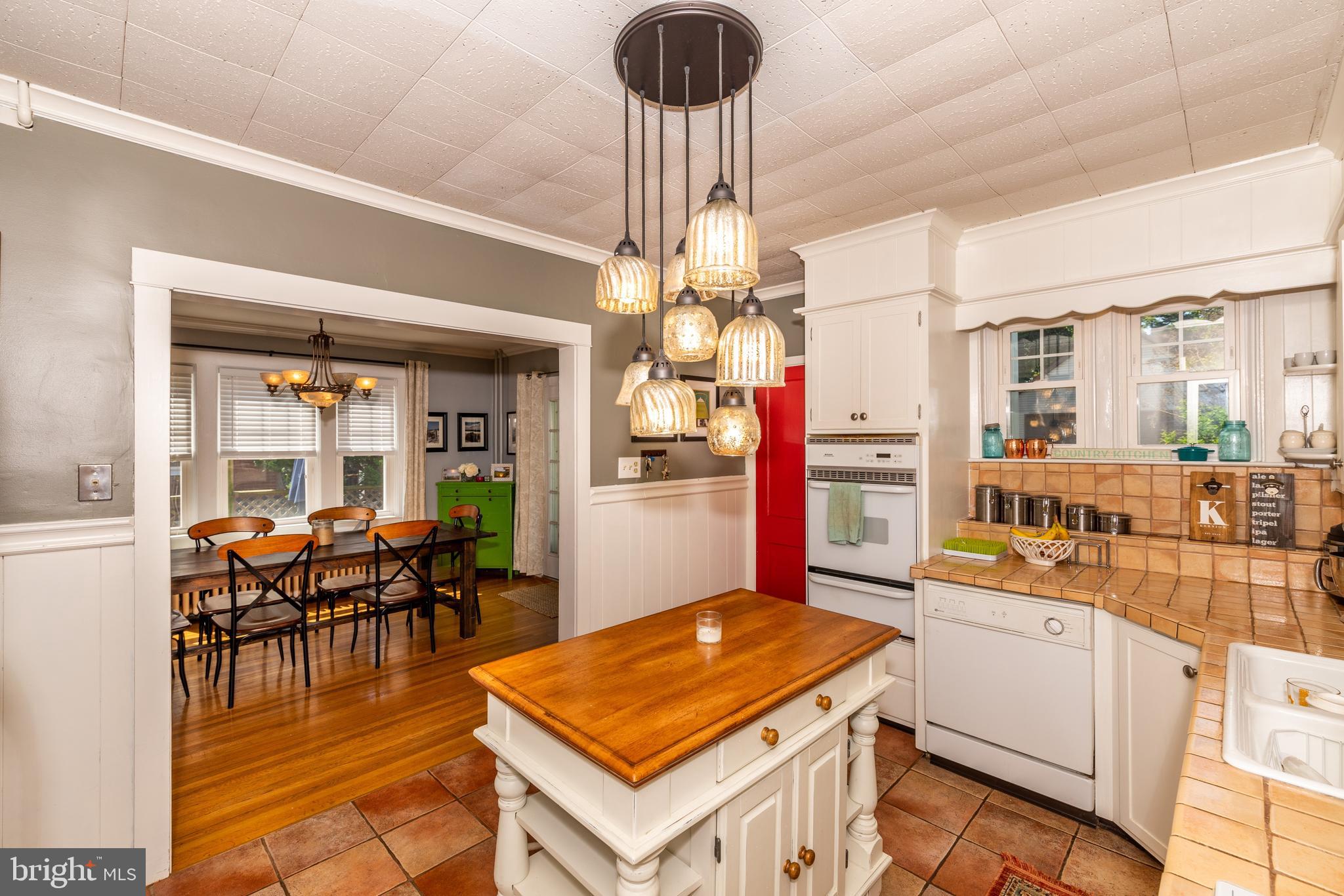19 Pleasure Road Lancaster, PA 17601 - Photo 13 of 29 Kitchen
