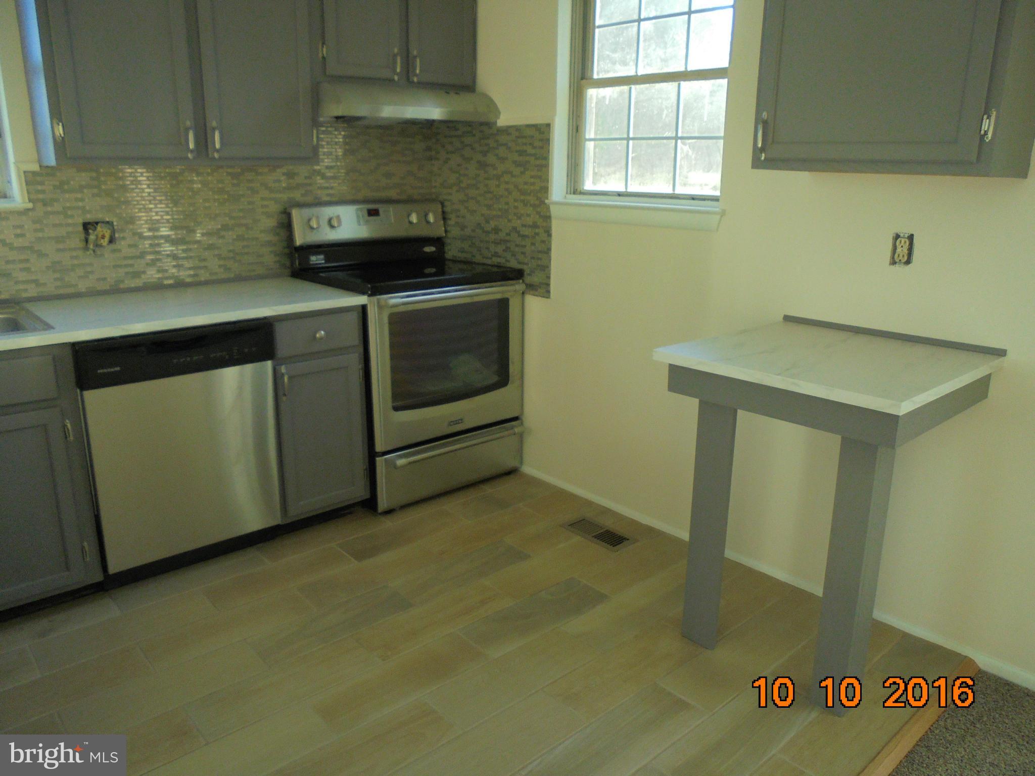 12918 Bogby Road Baltimore, MD 21220 - Photo 9 of 30 Kitchen