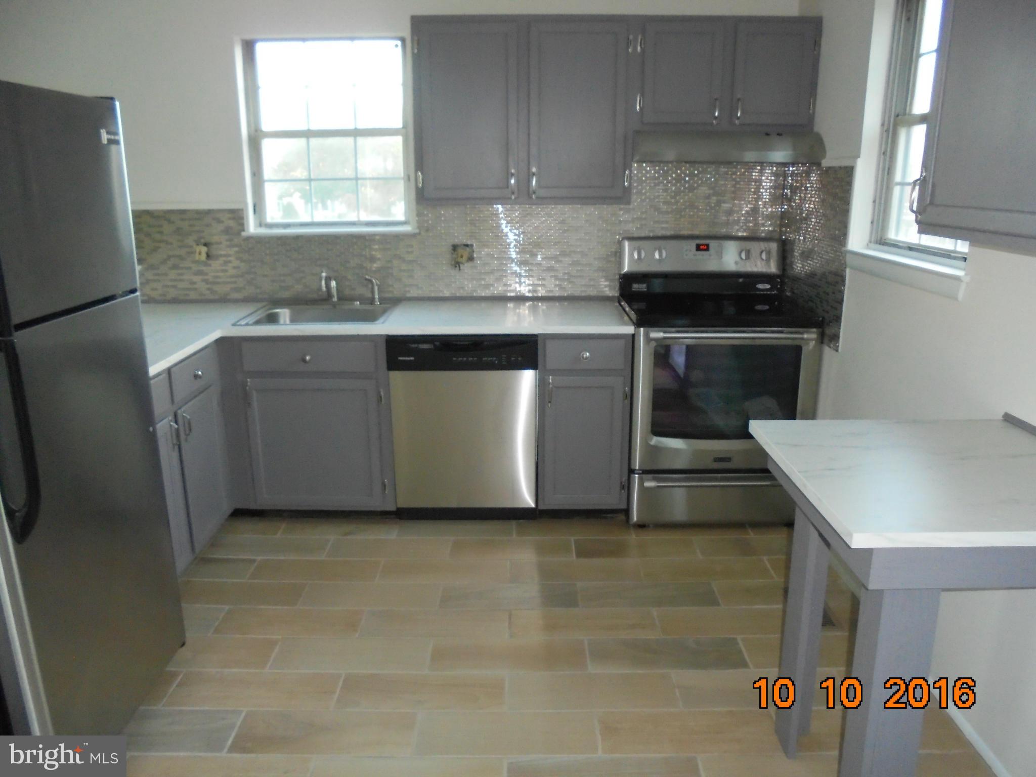 12918 Bogby Road Baltimore, MD 21220 - Photo 10 of 30 Kitchen