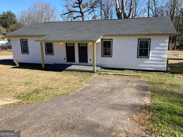 $1,200 | 107 Parkview Drive, Unit B, Barnesville, GA 30204