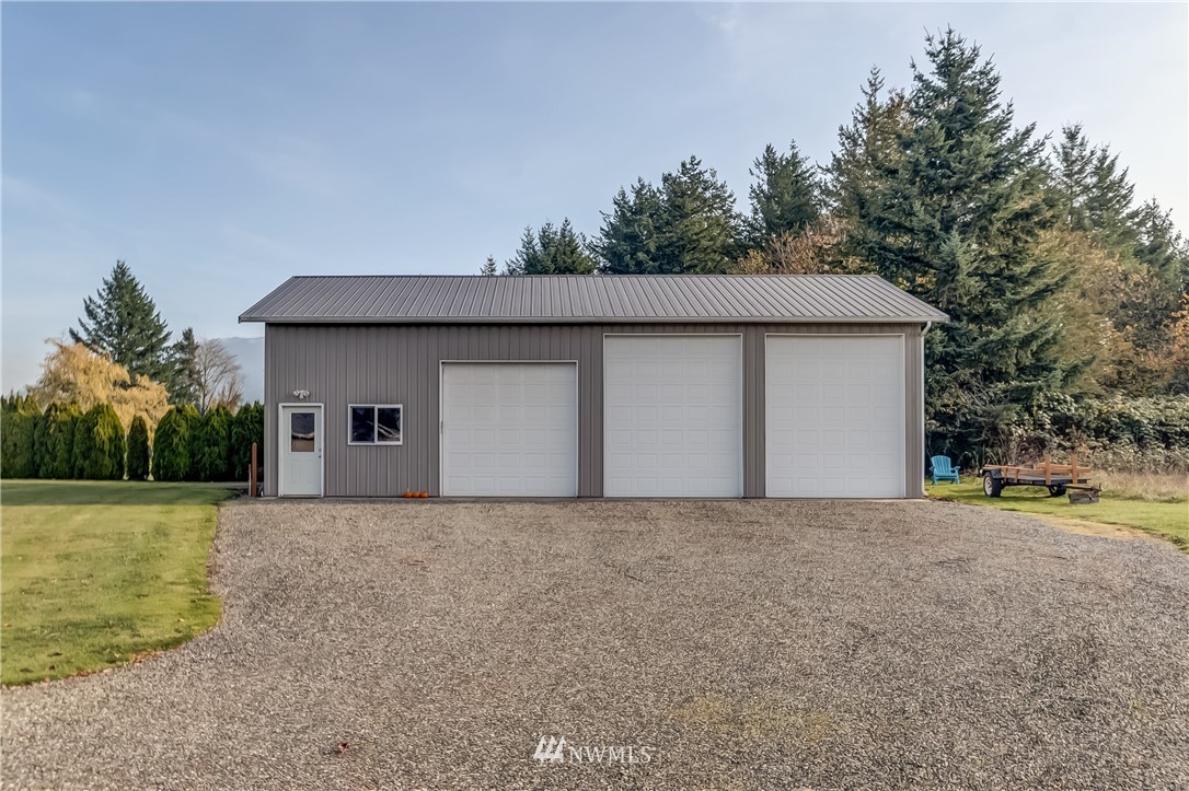 6912 Mission Road Everson, WA 98247 - Photo 2 of 25 Gallery Image 2