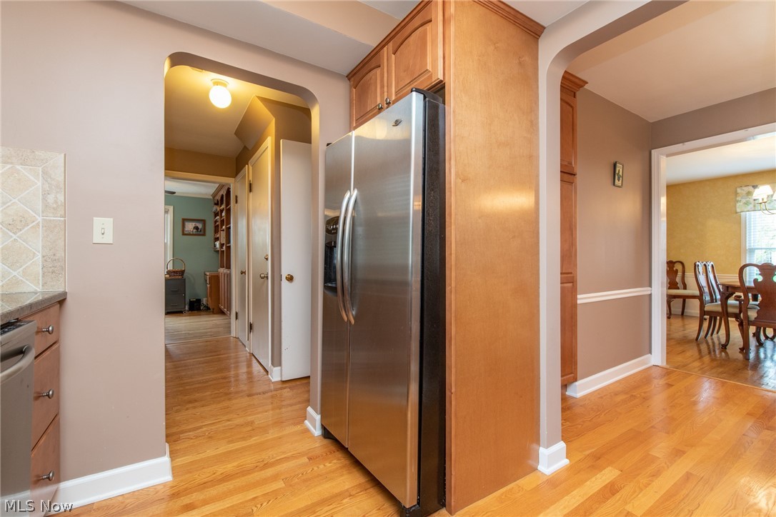 2576 Saybrook Road Cleveland, OH 44118 - Photo 10 of 31 Gallery Image 10