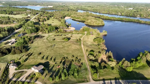 $579,000 | 19663 County Road 9 Northeast, New London, MN 56273