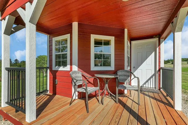 $579,000 | 19663 County Road 9 Northeast, New London, MN 56273