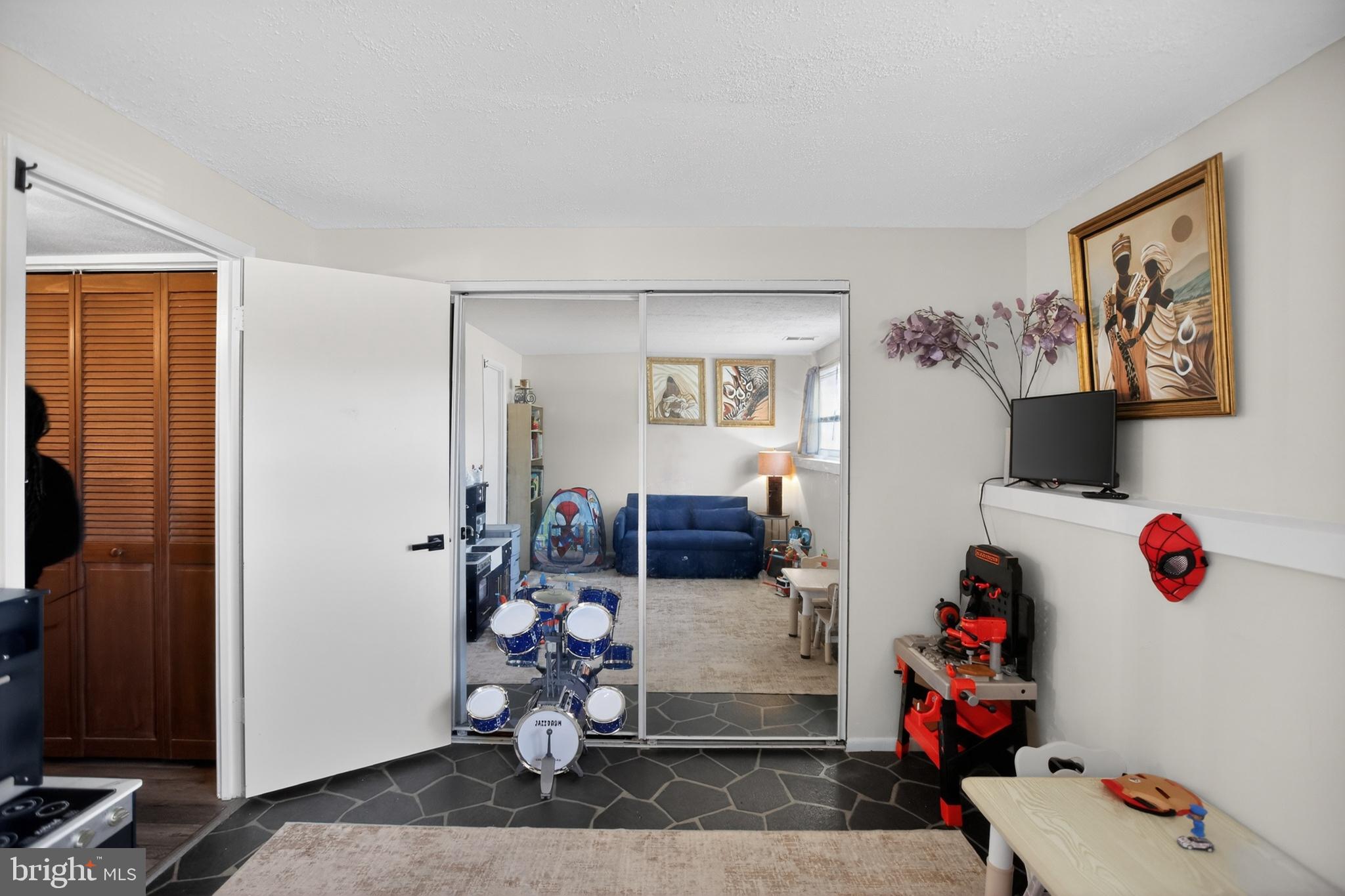 2413 Pinefield Road Waldorf, MD 20601 - Photo 27 of 39 4th bedroom /lower level