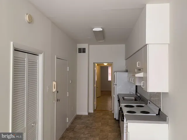 $1,350 | 1203 Locust Street, Unit 1F, Philadelphia, PA 19107