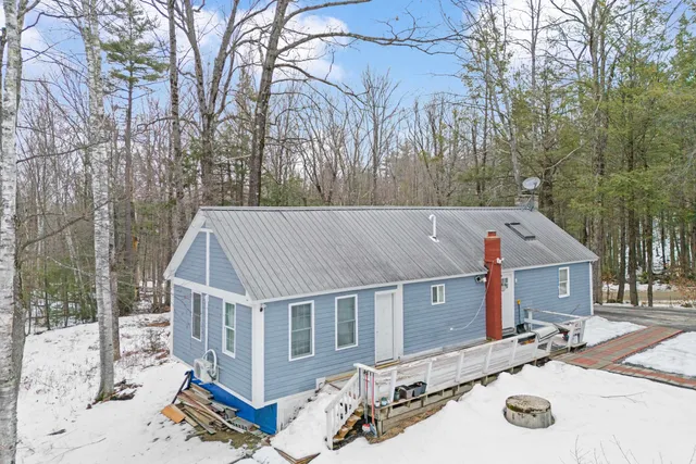 $299,000 | 155 Gillis Hill Road, Bennington, NH 03442