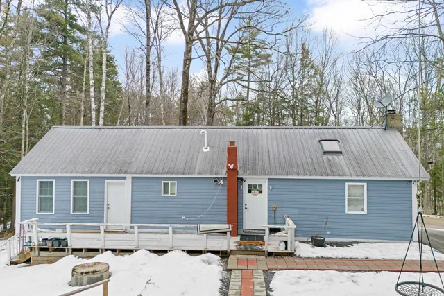 $299,000 | 155 Gillis Hill Road, Bennington, NH 03442