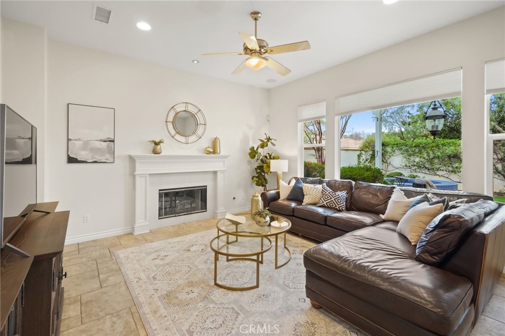 996 Blackbourne Point Oak Park, CA 91377 - Photo 14 of 75