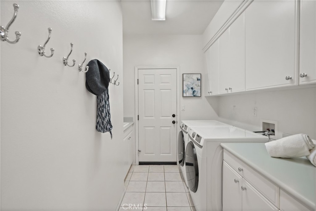 996 Blackbourne Point Oak Park, CA 91377 - Photo 33 of 75