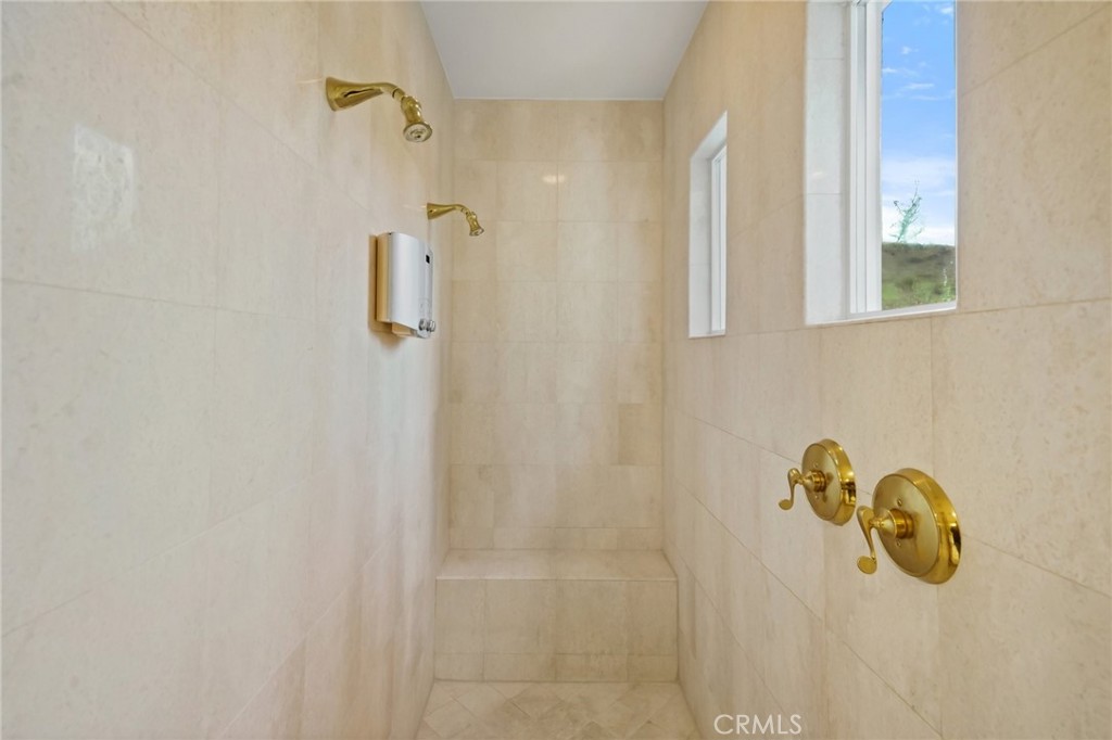 996 Blackbourne Point Oak Park, CA 91377 - Photo 40 of 75 a bathroom with a shower