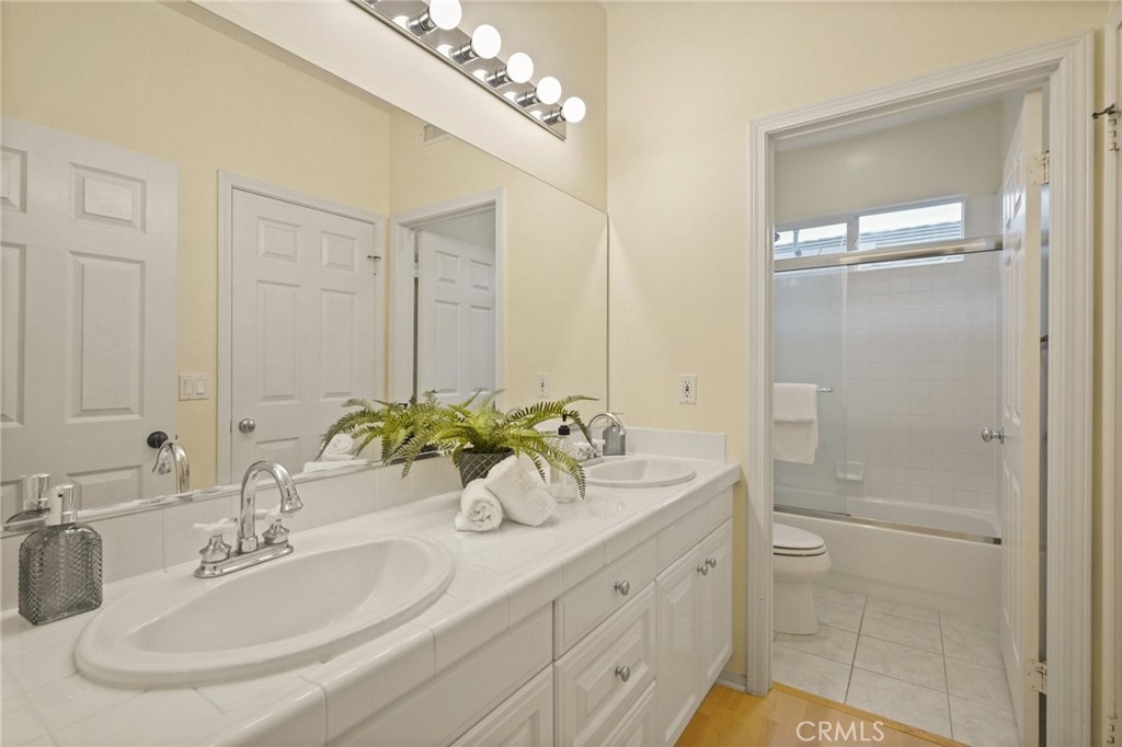 996 Blackbourne Point Oak Park, CA 91377 - Photo 54 of 75