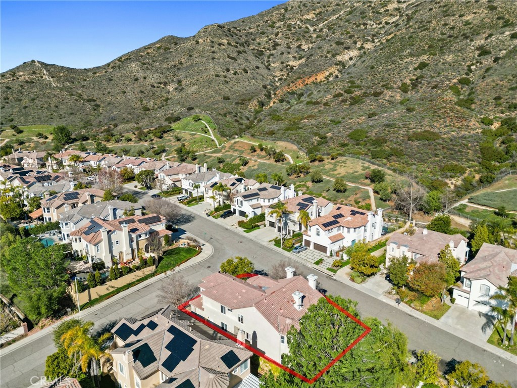 996 Blackbourne Point Oak Park, CA 91377 - Photo 71 of 75 view of city and mountain