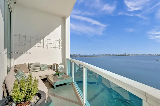 $1,150,000 | 725 Northeast 22nd Street, Unit PH1A, Miami, FL 33137