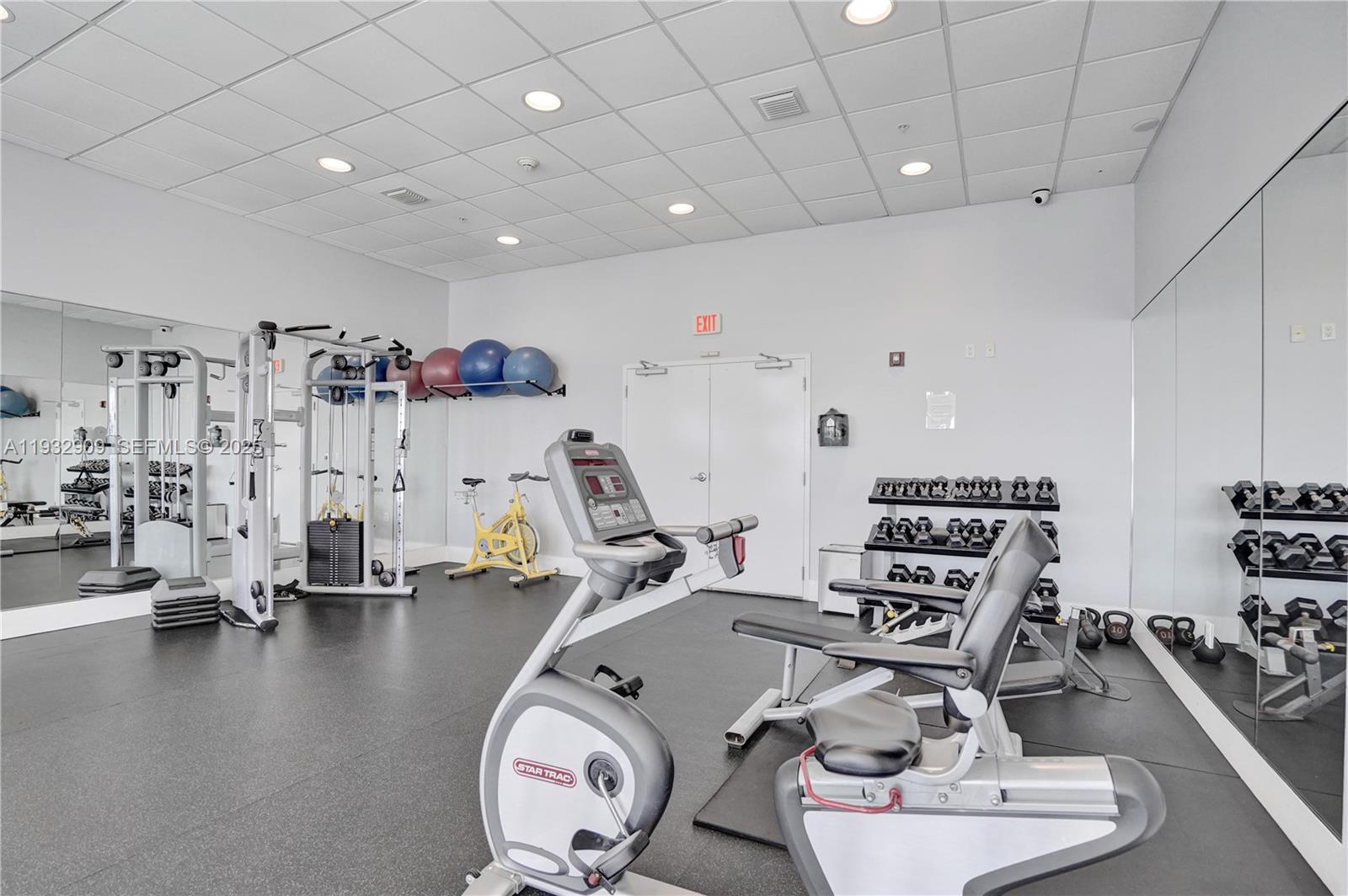 725 Northeast 22nd Street, Unit PH1A Miami, FL 33137 - Photo 43 of 52