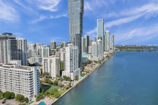 $1,150,000 | 725 Northeast 22nd Street, Unit PH1A, Miami, FL 33137