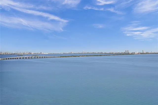 $1,150,000 | 725 Northeast 22nd Street, Unit PH1A, Miami, FL 33137