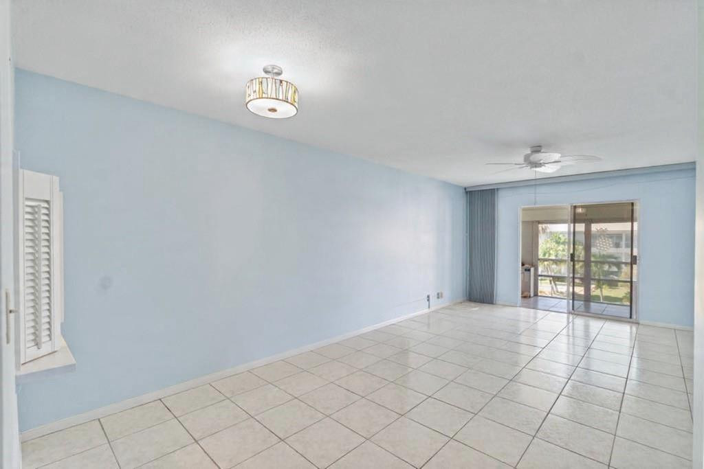2050 Northeast 39th Street, Unit 302E Lighthouse Point, FL 33064 - Photo 18 of 36 Photo 18