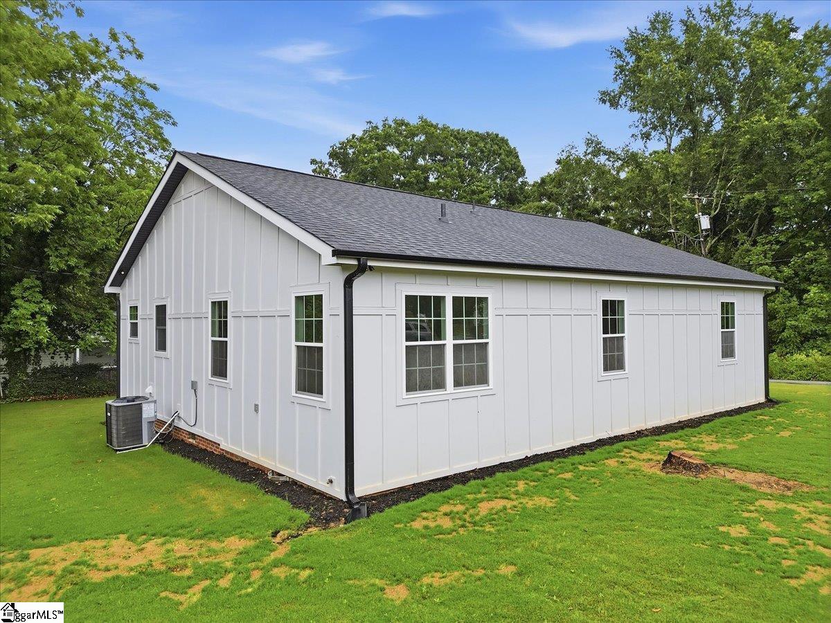 103 Perry Avenue Simpsonville, SC 29681 - Photo 27 of 32