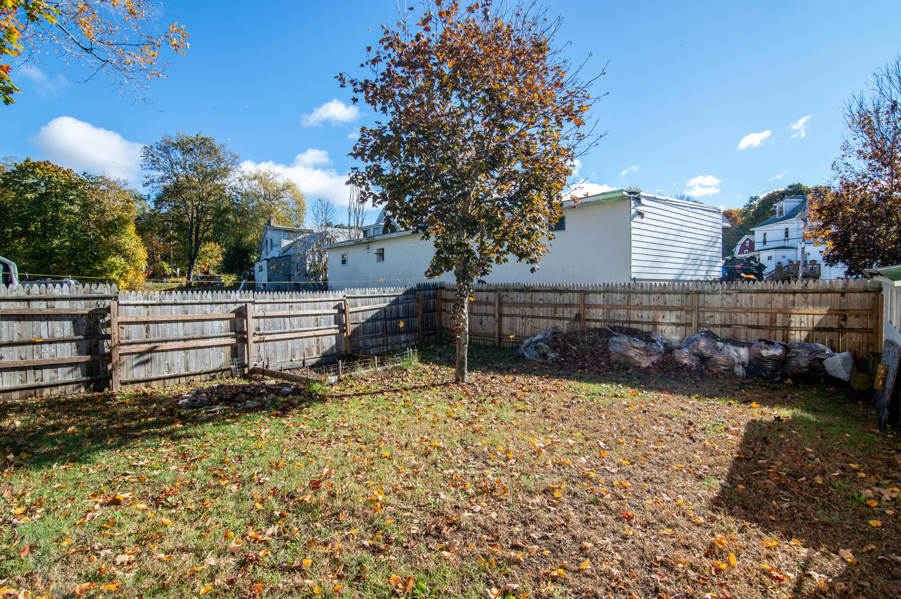 5 Goodwin Street Sanford, ME 04083 - Photo 5 of 42 14