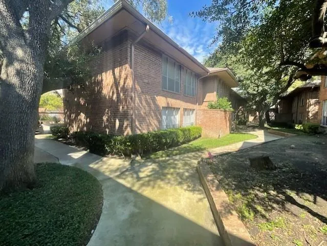 $135,000 | 10564 High Hollows Drive, Unit 253, Dallas, TX 75230