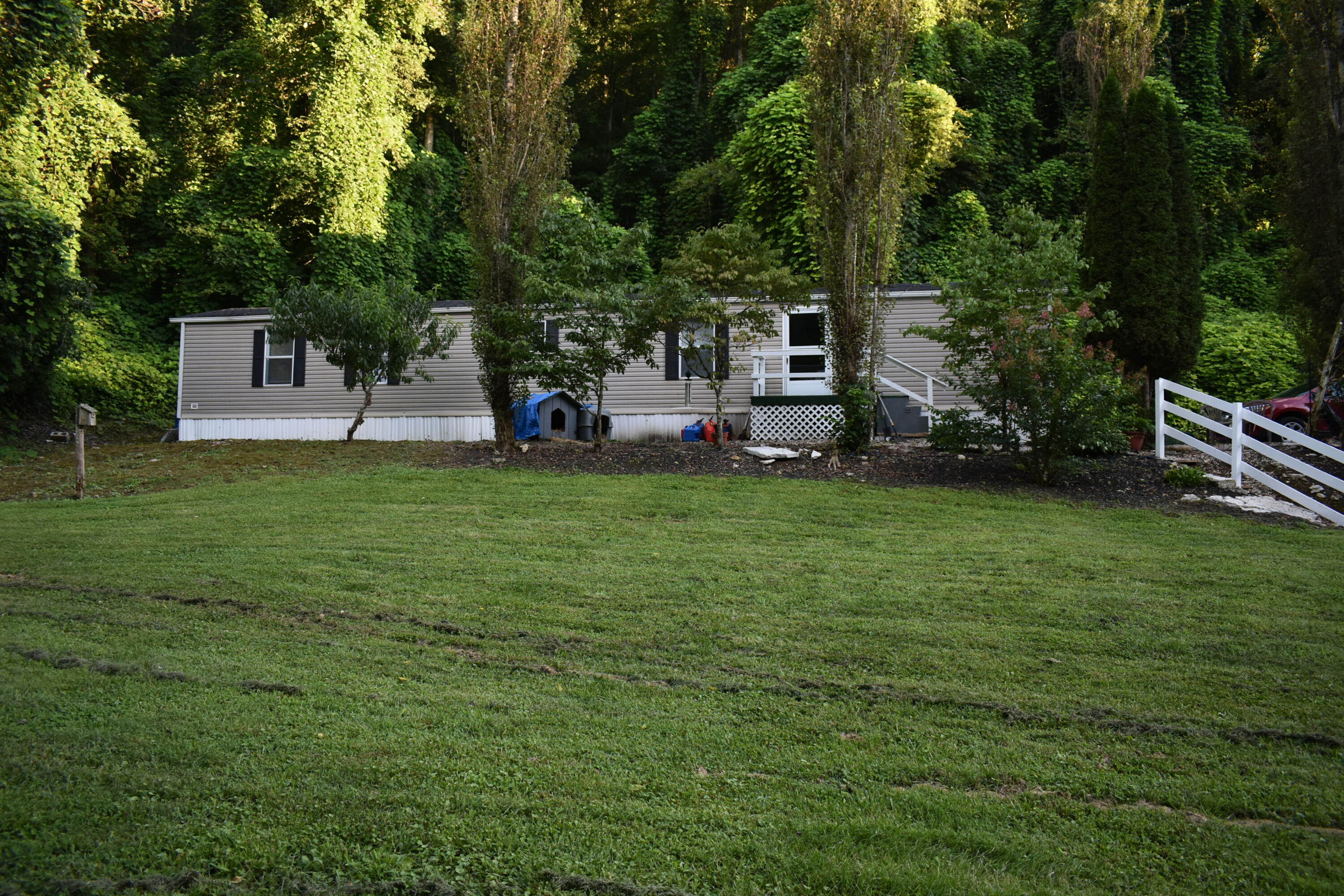 7465 Wagersville Road Irvine, KY 40336 - Photo 3 of 32 DSC_0039