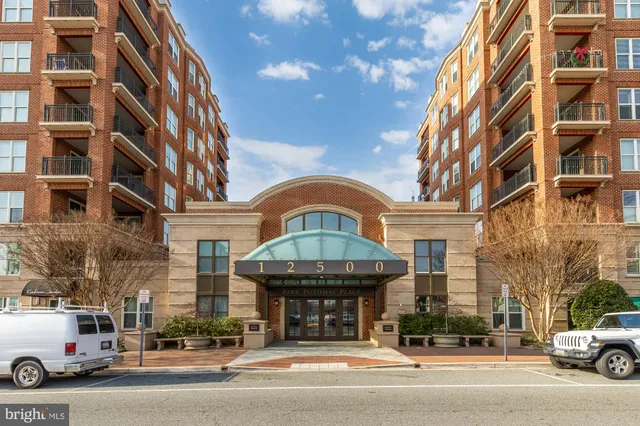 $952,900 | 12500 Park Potomac Avenue, Unit 603, Potomac, MD 20854