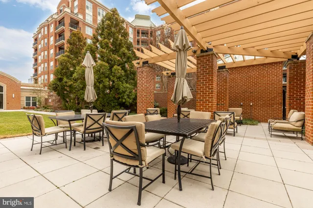 $952,900 | 12500 Park Potomac Avenue, Unit 603, Potomac, MD 20854