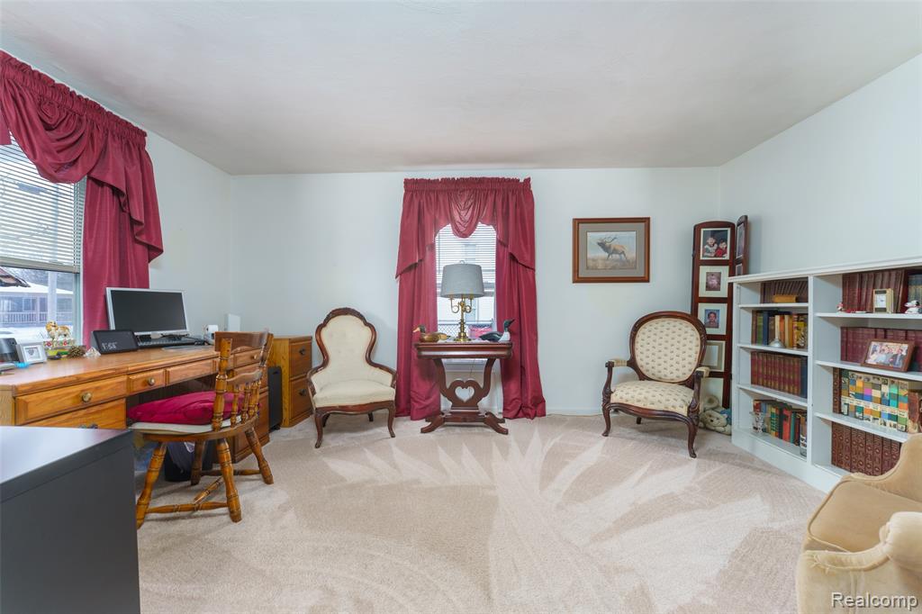 421 West Street Howell, MI 48843 - Photo 10 of 28