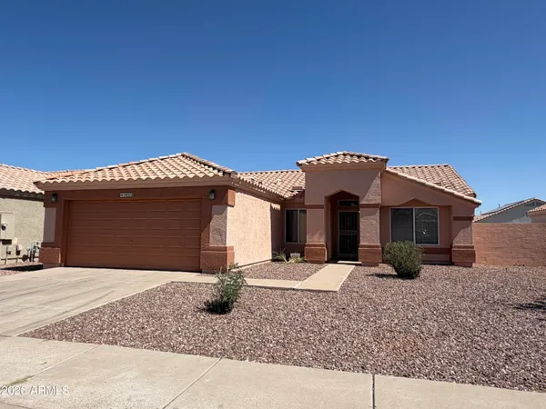 $1,995 | 10318 West Missouri Avenue, Glendale, AZ 85307