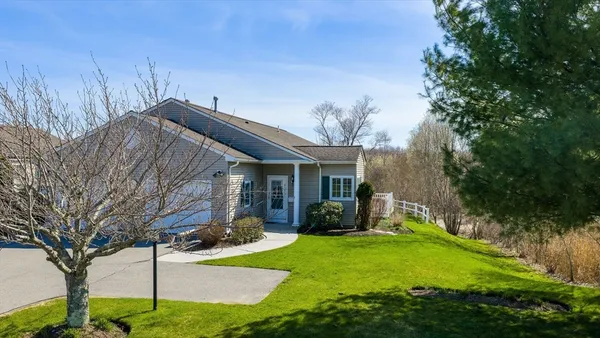$519,900 | 3200 County Street, Unit 11, Somerset, MA 02726