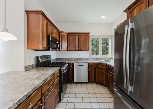 $519,900 | 3200 County Street, Unit 11, Somerset, MA 02726