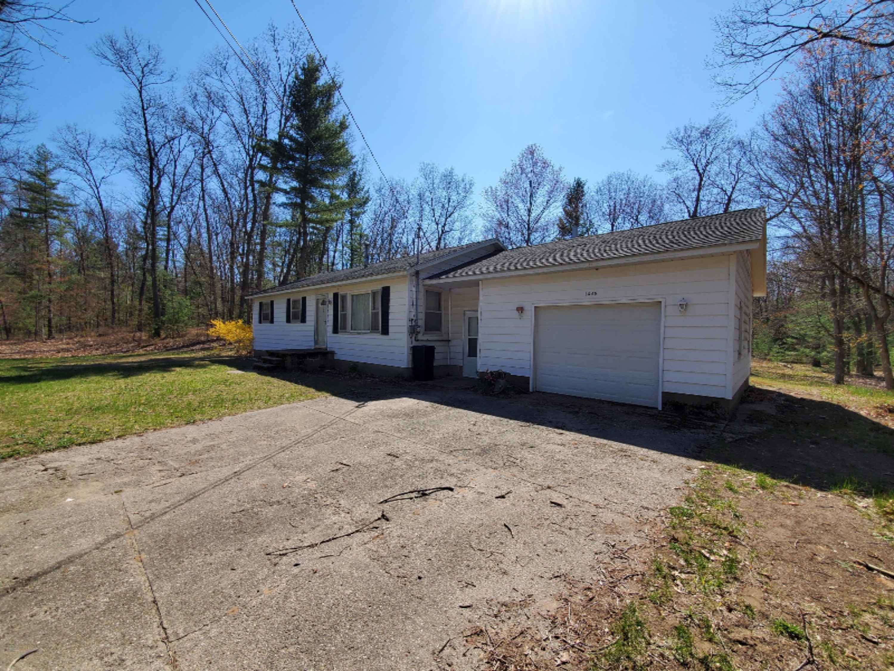 2545 Orshal Road Muskegon, MI 49445 - Photo 3 of 46 20200509_160840