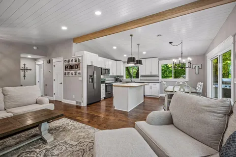 $725,000 | 1233 Crofoot Avenue Northwest, Buffalo, MN 55313