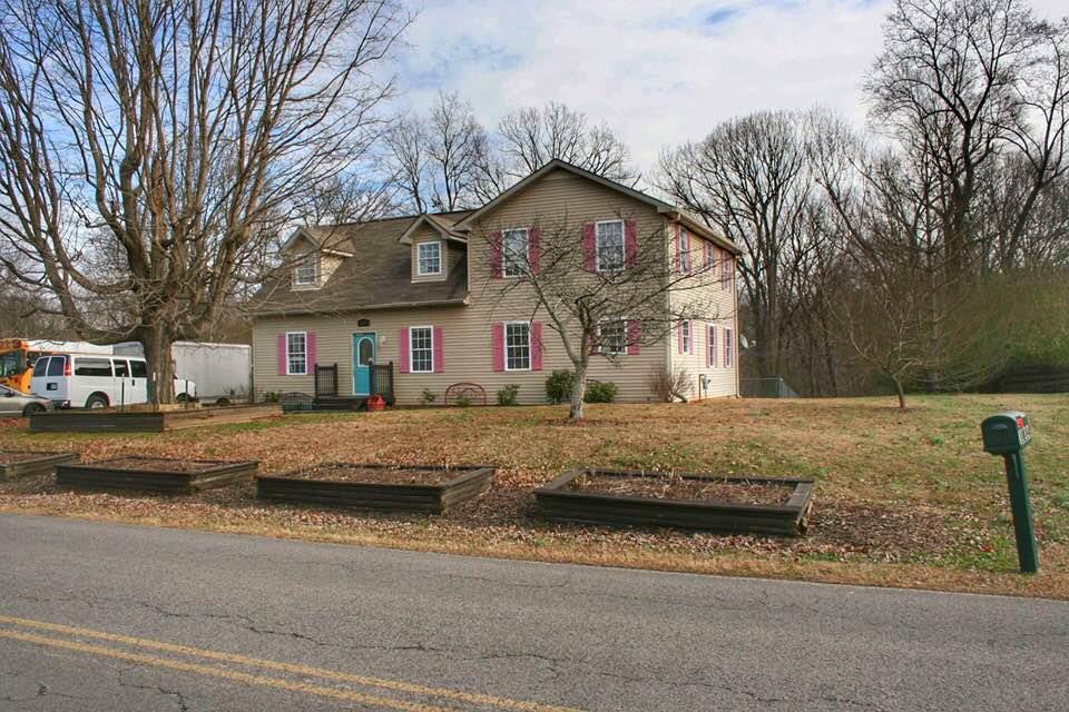 1805 Lake Road Greenbrier, TN 37073 - Photo 1 of 11 Welcome Home!
