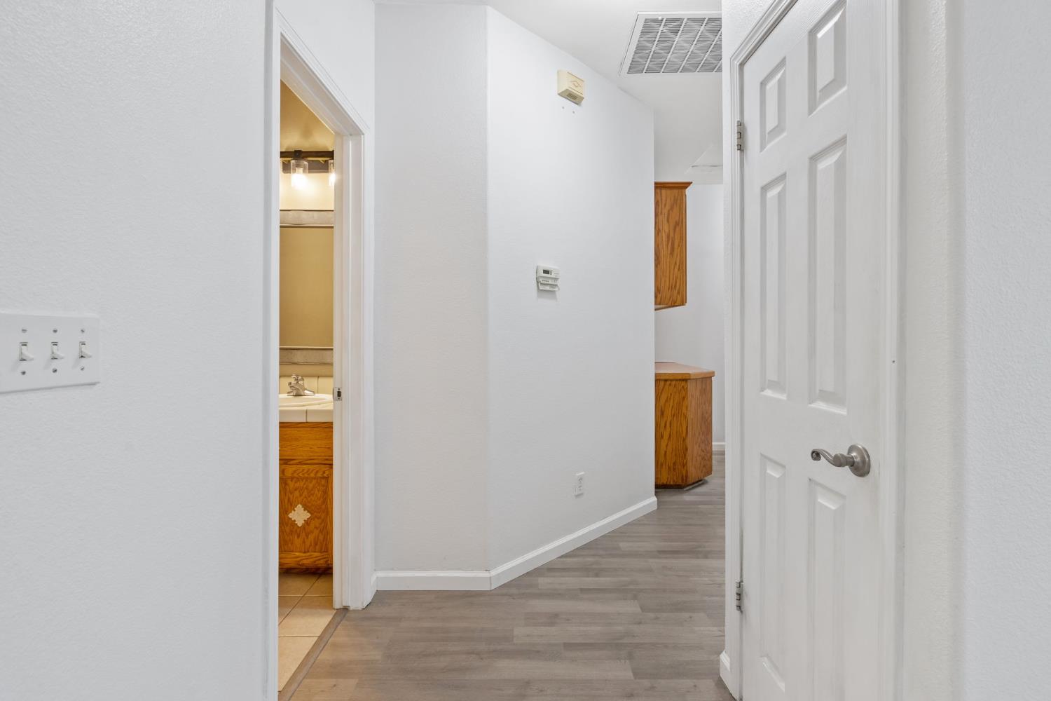 1576 Castle Way Lemoore, CA 93245 - Photo 16 of 38