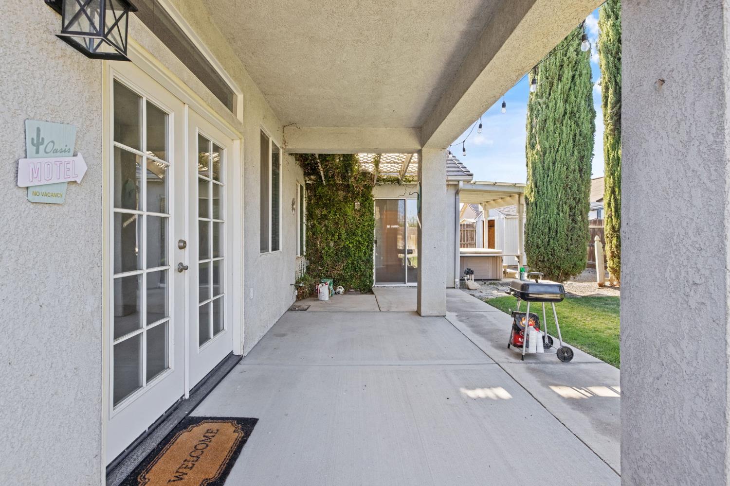 1576 Castle Way Lemoore, CA 93245 - Photo 30 of 38