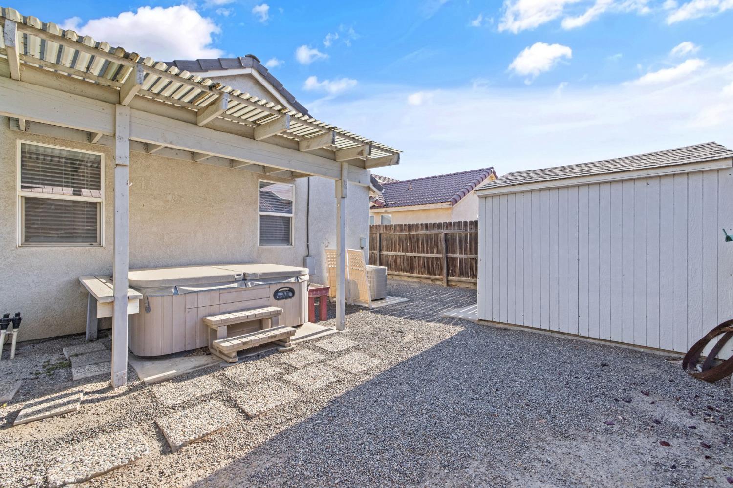 1576 Castle Way Lemoore, CA 93245 - Photo 32 of 38