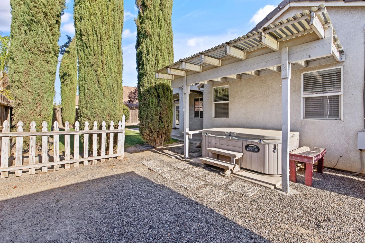 1576 Castle Way Lemoore, CA 93245 - Photo 34 of 38