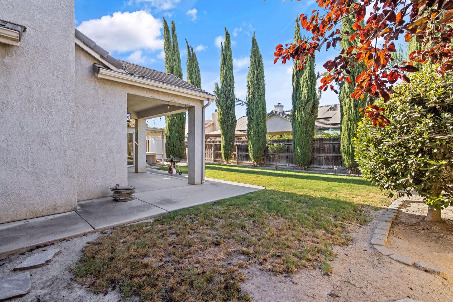 1576 Castle Way Lemoore, CA 93245 - Photo 35 of 38