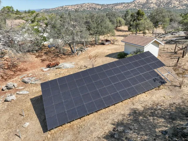 $685,000 | 43972 Wells Road West, Coarsegold, CA 93614