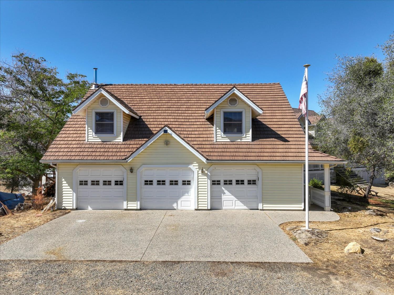 43972 Wells Road West Coarsegold, CA 93614 - Photo 63 of 83 Gallery Image 63