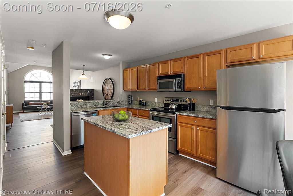 1422 Raliegh Place Troy, MI 48084 - Photo 12 of 39