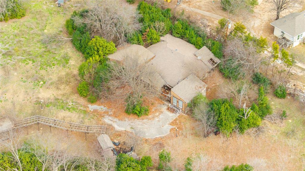 380 Dublin Road Parker, TX 75094 - Photo 11 of 25 a view of a garden with a fountain